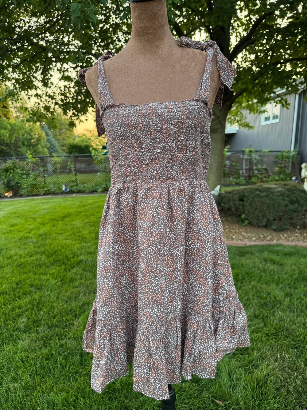 Aerie Smocked Tie-Shoulder brown print Sundress size medium